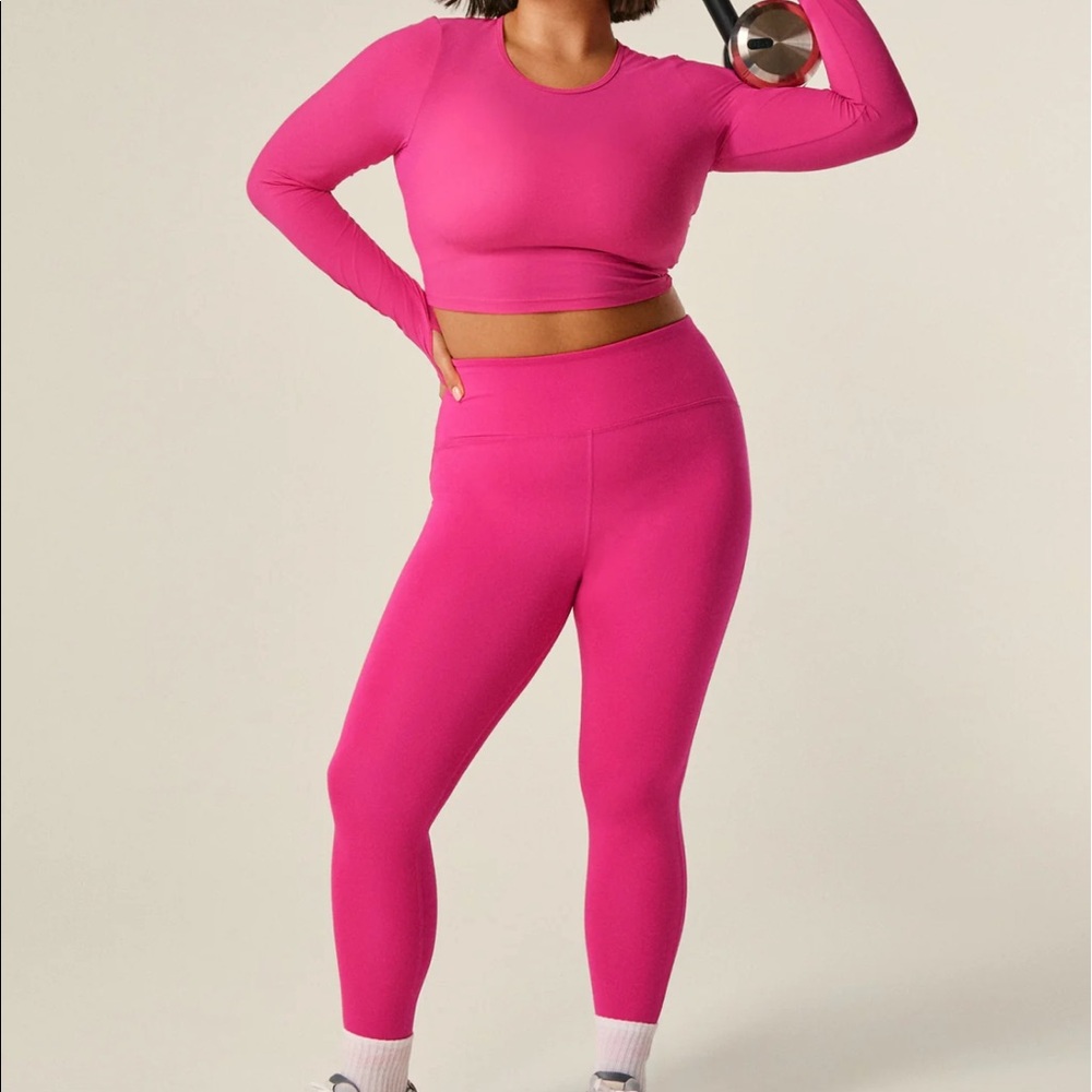 Beyond Yoga - Hot Pink Workout Set